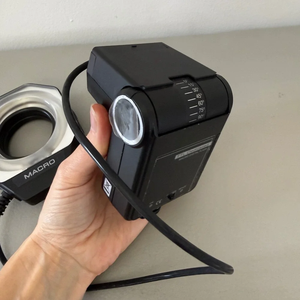 Bower SFD14C TTL Dedicated Macro Digital‎ Ring Flash for Canon DSLR Cameras